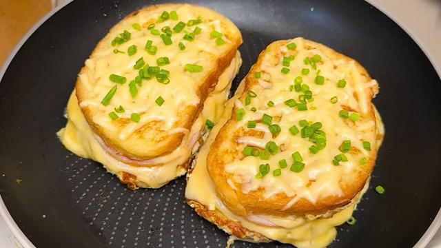 Sándwich proteico de sartén